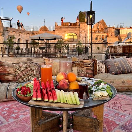 Caftan Cave Suites Гореме Экстерьер фото