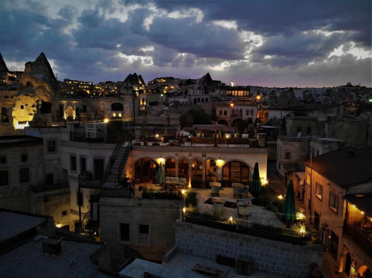 Caftan Cave Suites Гореме Экстерьер фото
