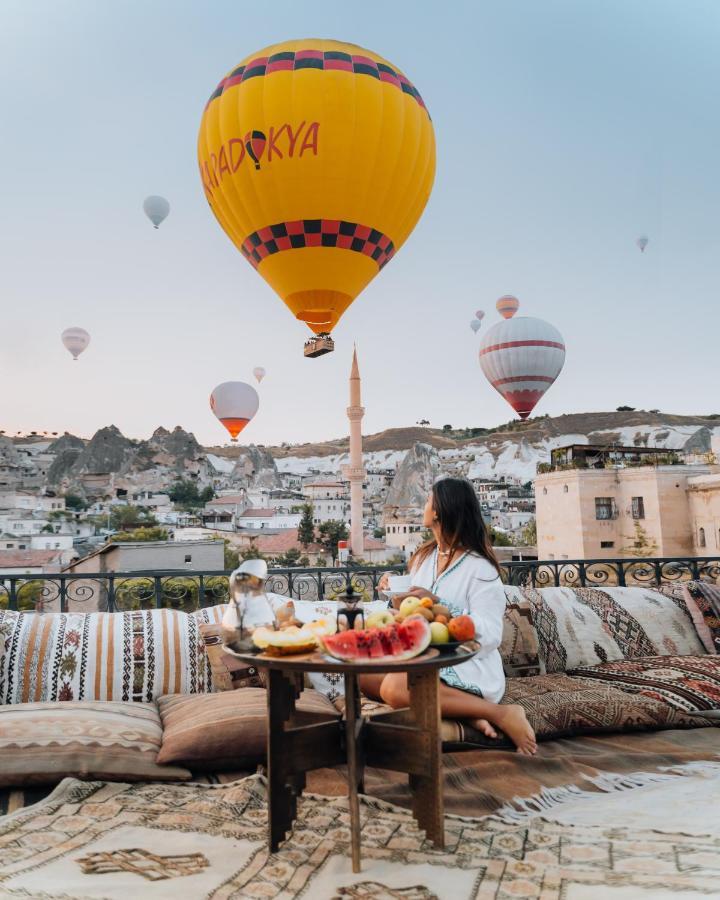 Caftan Cave Suites Гореме Экстерьер фото
